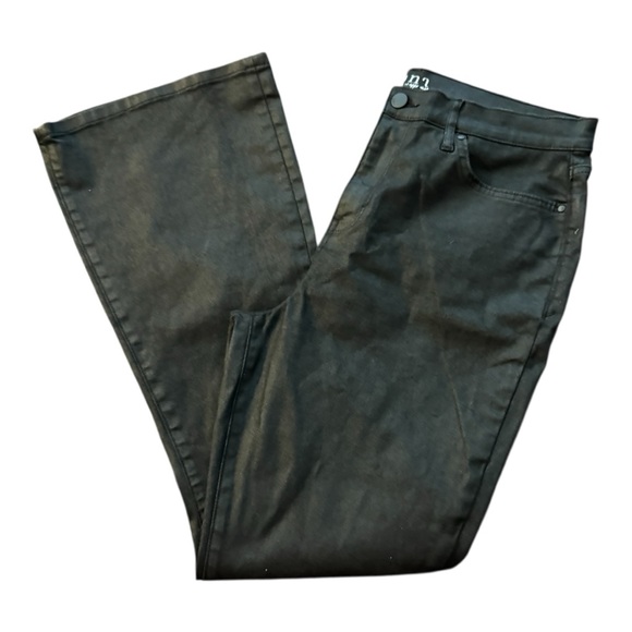 High Rise Flared Black Pants - Picture 3 of 8